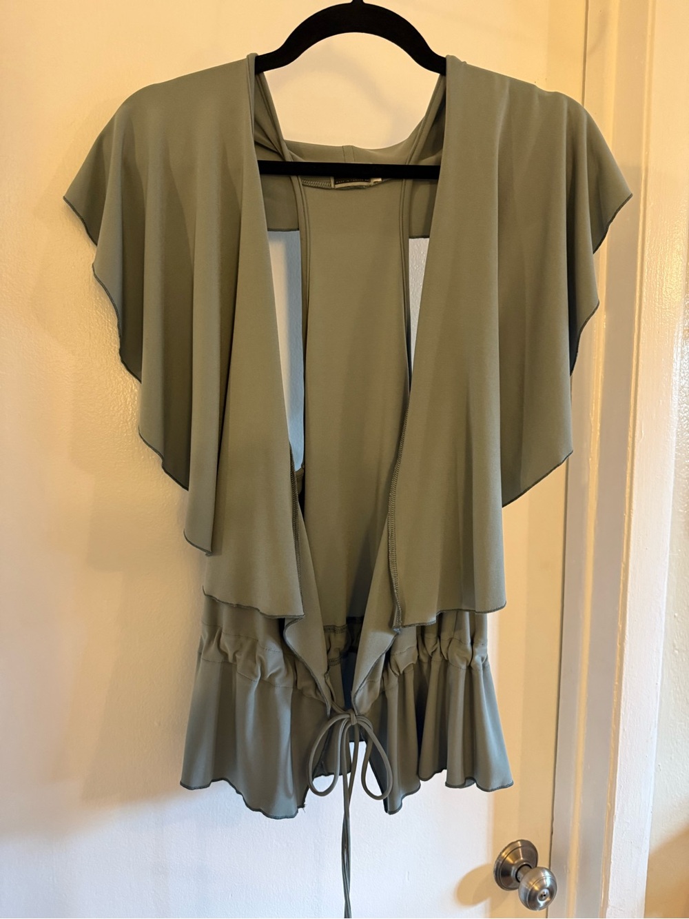 Sympli The Best Sage Ruffle Draped Vest Size 6 NWT Made in Canada